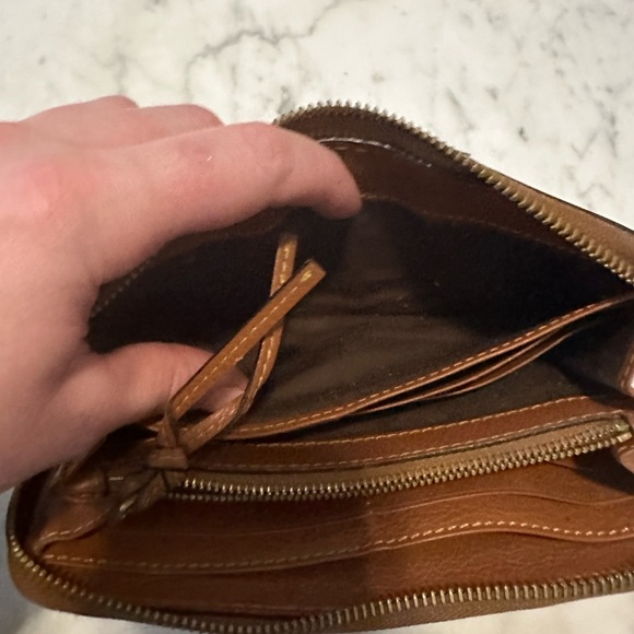 Chloe
Marcie Leather Continental Wallet tan - Picture 4 of 7